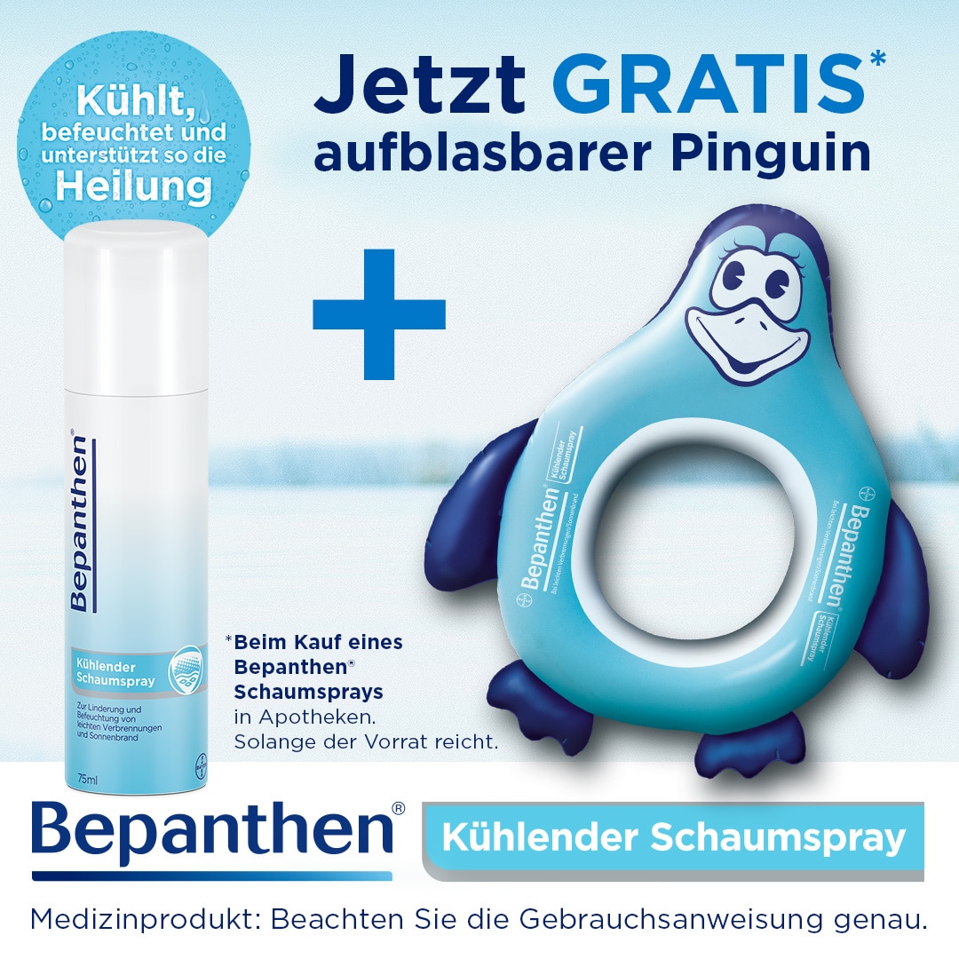 AT_DE_BepanthenMnWund_CON_AO_O_DPY_NA_AW_OLV_INN_2025_1x1-Penguin-Badge_Foam-Spray_NA-CH-20250324-71 Bepanthen Schamspray in der Apotheke Ebenfurth: Abbildung zeigt weiß blaue Sprayflasche und Pinguin als Schwimmhilfe